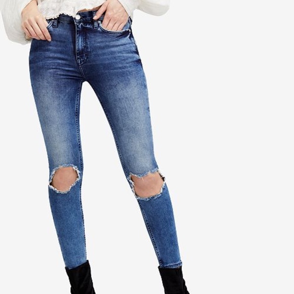Free People Denim - NWOT Free People Busted Knee Skinny Jeans